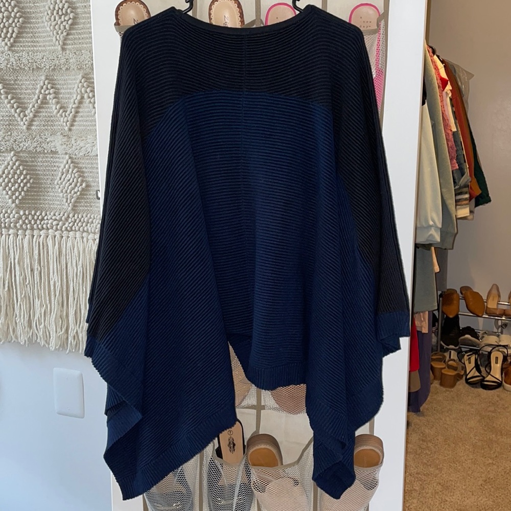 Lululemon Poncho